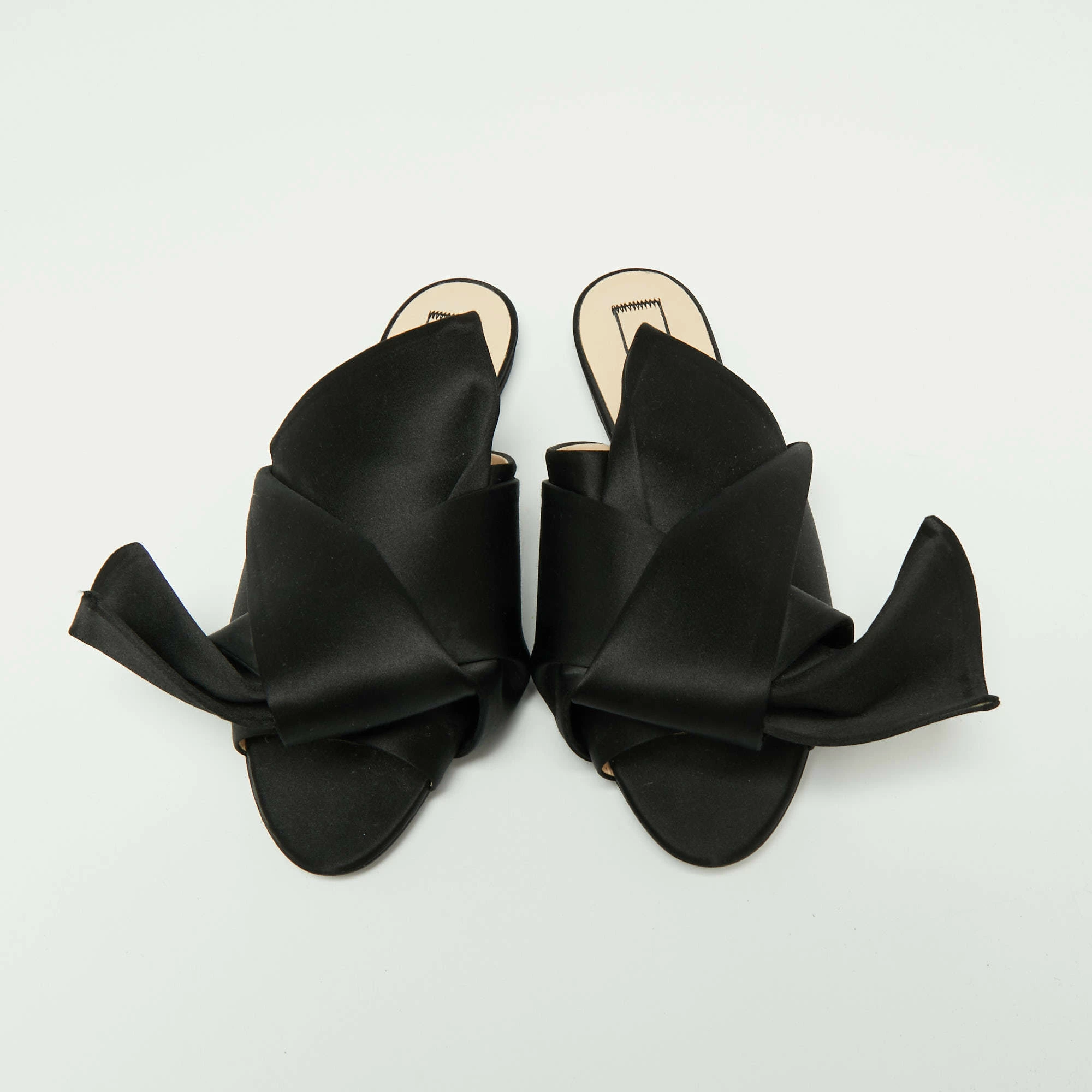 N21 Nº21 Black Satin Knot Flat Mules Size 40 Women Sandals N21 Nº21 Black Satin Knot Flat Mules Size 40 Women Sandals -N21shop luxury women n21 used shoes p673286 008