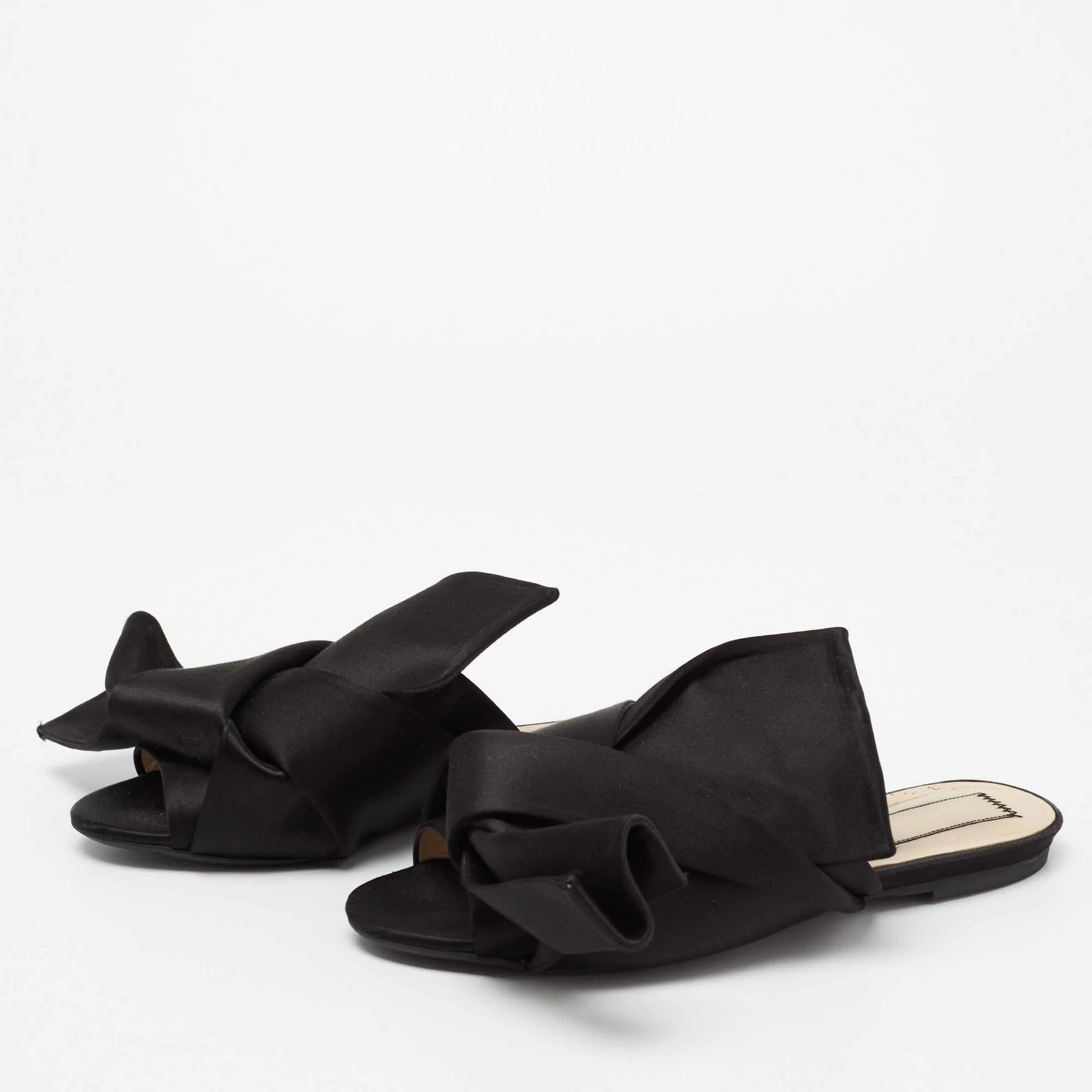 N21 Nº21 Black Satin Knot Flat Mules Size 38.5 Women Flats N21 Nº21 Black Satin Knot Flat Mules Size 38.5 Women Flats -N21shop luxury women n21 used shoes p677010 002