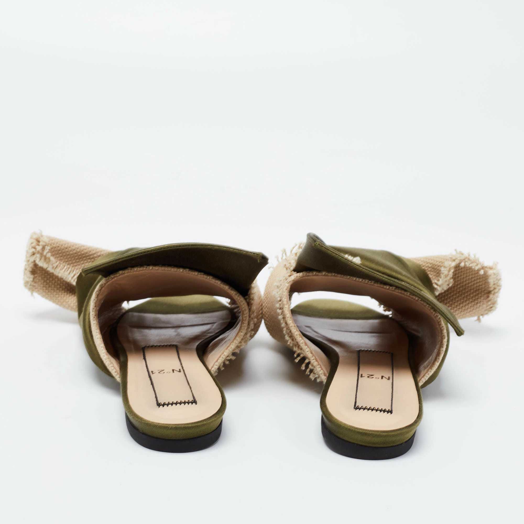 N21 Nº21 Olive Green/Beige Satin and Jute Knot Flat Mules Size 38 Women Flats N21 Nº21 Olive Green/Beige Satin And Jute Knot Flat Mules Size 38 Women Flats -N21shop luxury women n21 used shoes p677013 003