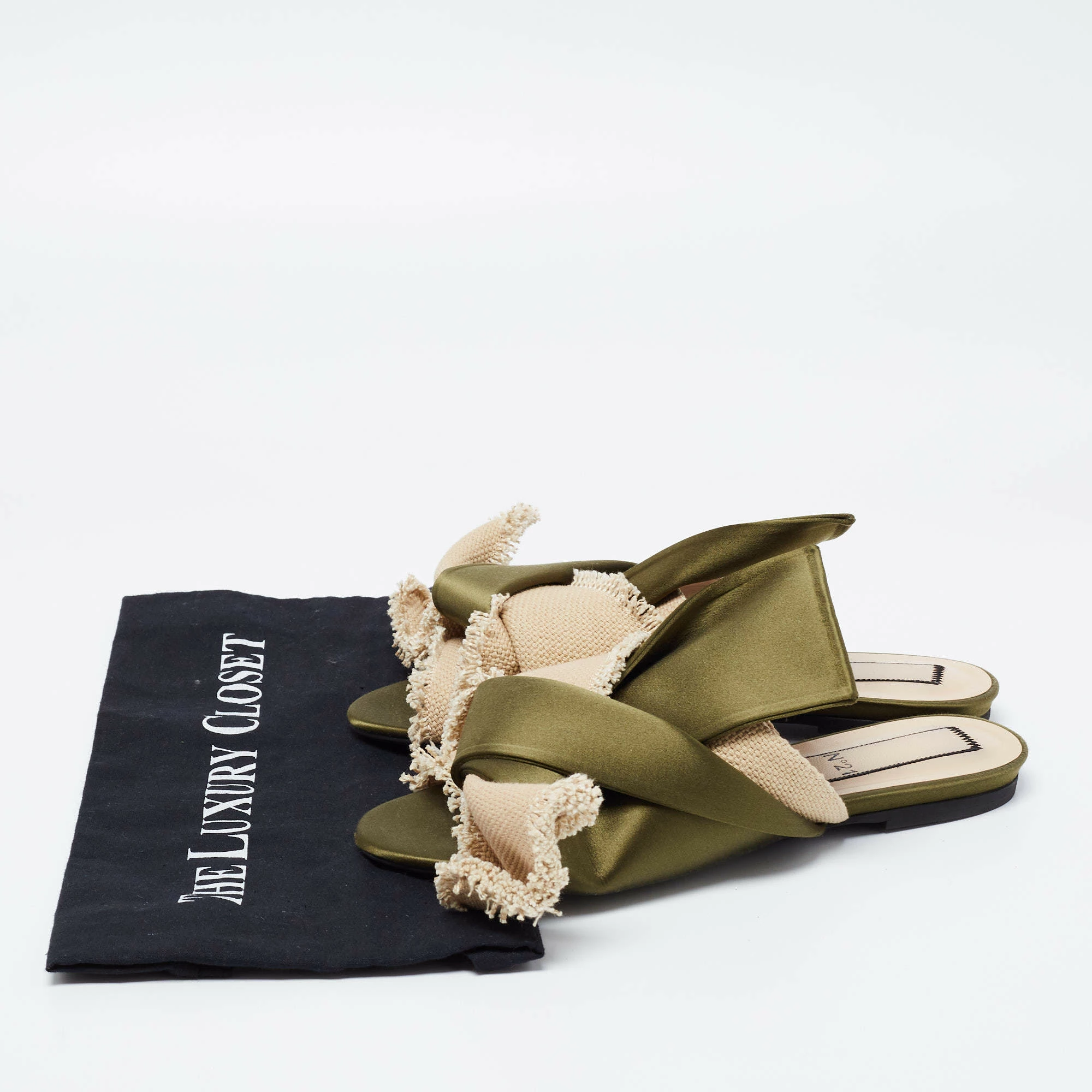 N21 Nº21 Olive Green/Beige Satin and Jute Knot Flat Mules Size 38 Women Flats N21 Nº21 Olive Green/Beige Satin And Jute Knot Flat Mules Size 38 Women Flats -N21shop luxury women n21 used shoes p677013 008