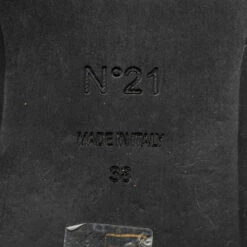 N21 N°21 Beige Patent Leather Knotted Flat Slides Size 38 Women Sandals 9 N21 N°21 Beige Patent Leather Knotted Flat Slides Size 38 Women Sandals -N21shop luxury women n21 used shoes p678411 001