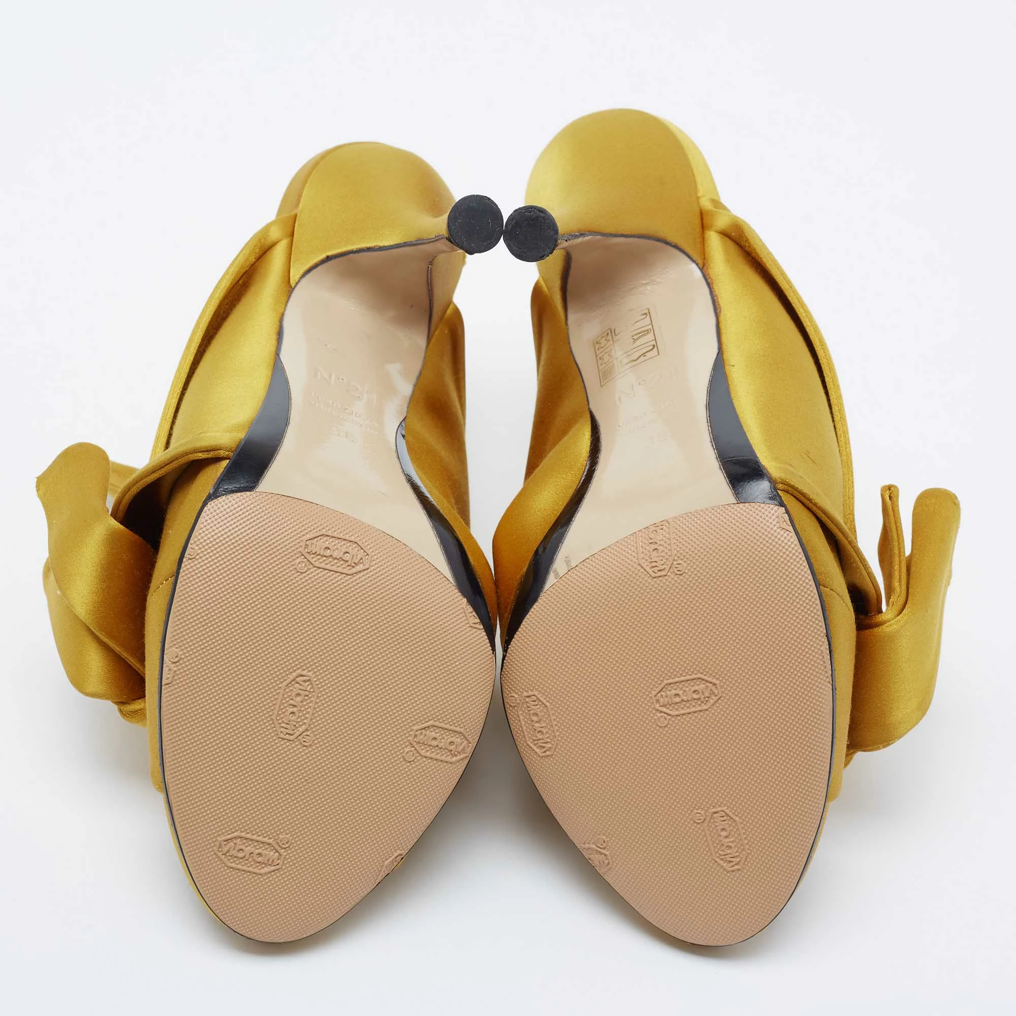 N21 N°21 Yellow Satin Ronny Pleated Slide Sandals Size 38 Women N21 N°21 Yellow Satin Ronny Pleated Slide Sandals Size 38 Women -N21shop luxury women n21 used shoes p681216 007