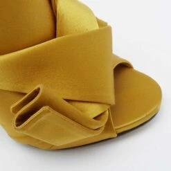 N21 N°21 Yellow Satin Ronny Pleated Slide Sandals Size 38 Women 8 N21 N°21 Yellow Satin Ronny Pleated Slide Sandals Size 38 Women -N21shop luxury women n21 used shoes p681216 008