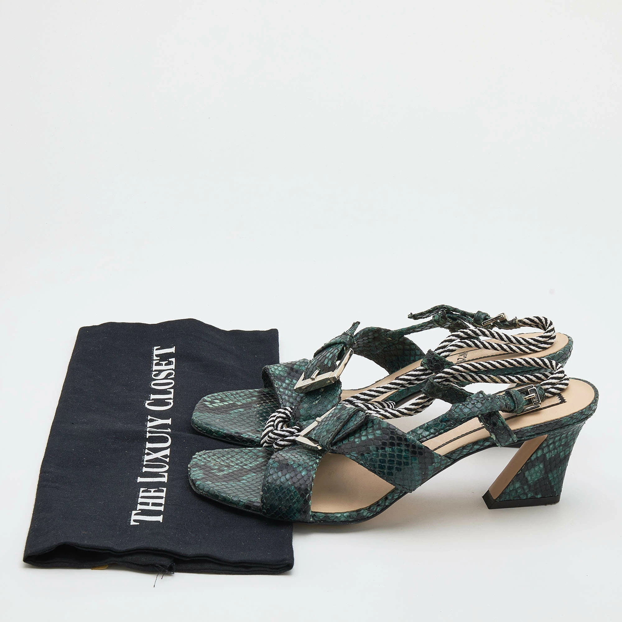 N21 Green Snakeskin Embossed Leather Buckle Detail Slingback Sandals Size 40 Women N21 Green Snakeskin Embossed Leather Buckle Detail Slingback Sandals Size 40 Women -N21shop luxury women n21 used shoes p690987 001