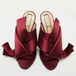 N21 N°21 Burgundy Satin Ronny Pleated Mules Sandals Size 39 Women 4 N21 N°21 Burgundy Satin Ronny Pleated Mules Sandals Size 39 Women -N21shop luxury women n21 used shoes p697974 002