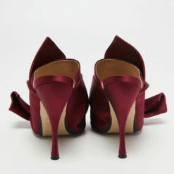N21 N°21 Burgundy Satin Ronny Pleated Mules Sandals Size 39 Women 6 N21 N°21 Burgundy Satin Ronny Pleated Mules Sandals Size 39 Women -N21shop luxury women n21 used shoes p697974 003