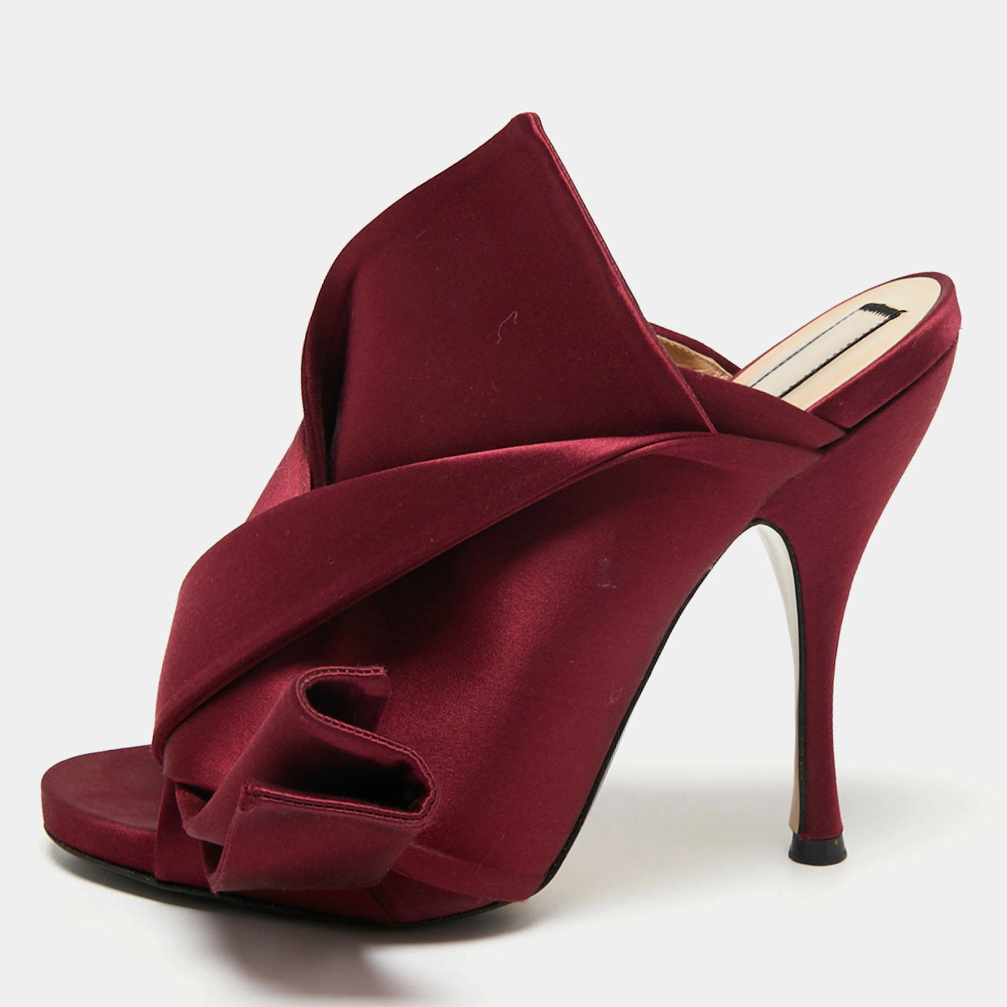 N21 N°21 Burgundy Satin Ronny Pleated Mules Sandals Size 39 Women N21 N°21 Burgundy Satin Ronny Pleated Mules Sandals Size 39 Women -N21shop luxury women n21 used shoes p697974 010