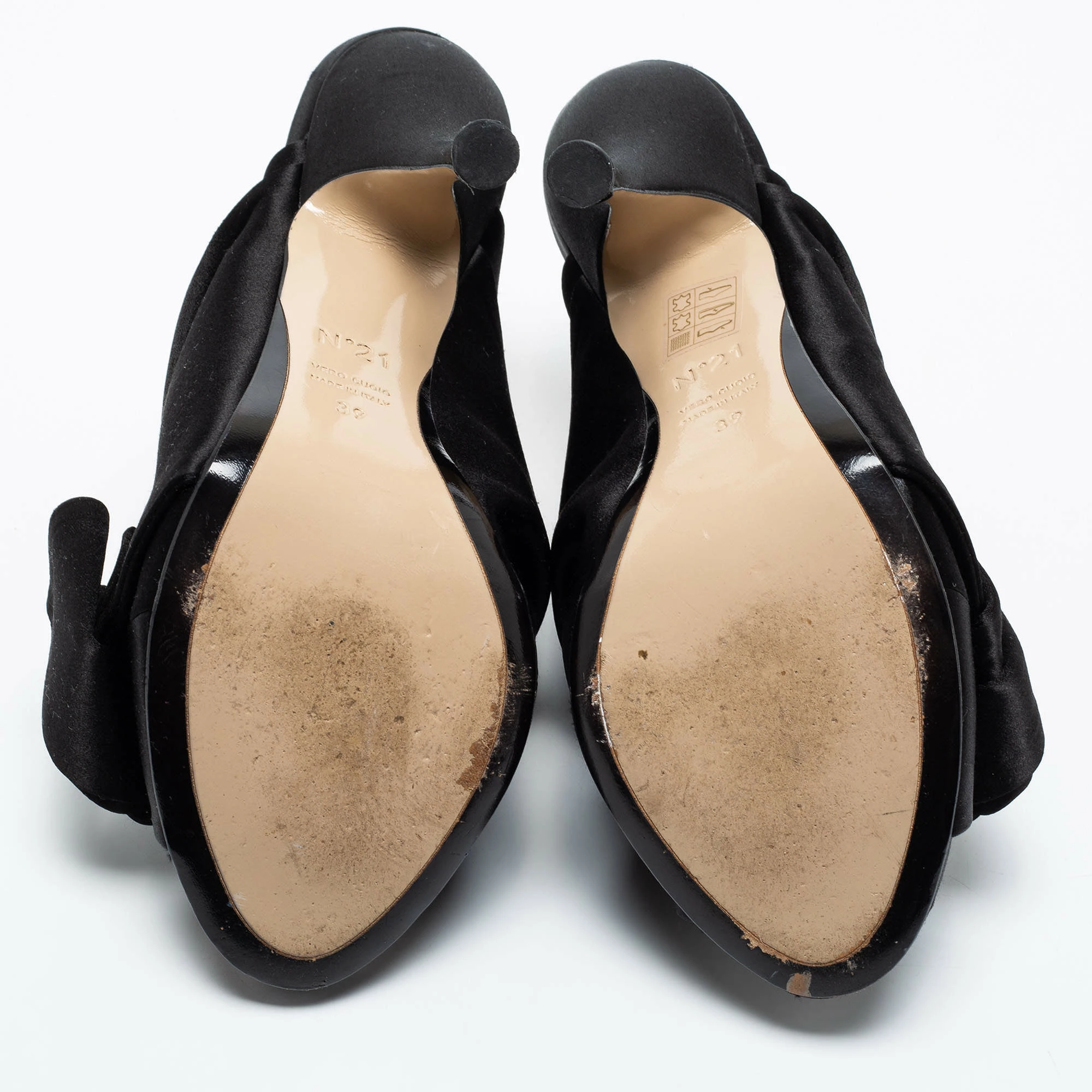 N21 Nº21 Black Satin Raso Knot Mules Size 39 Women Sandals N21 Nº21 Black Satin Raso Knot Mules Size 39 Women Sandals -N21shop luxury women n21 used shoes p701708 002