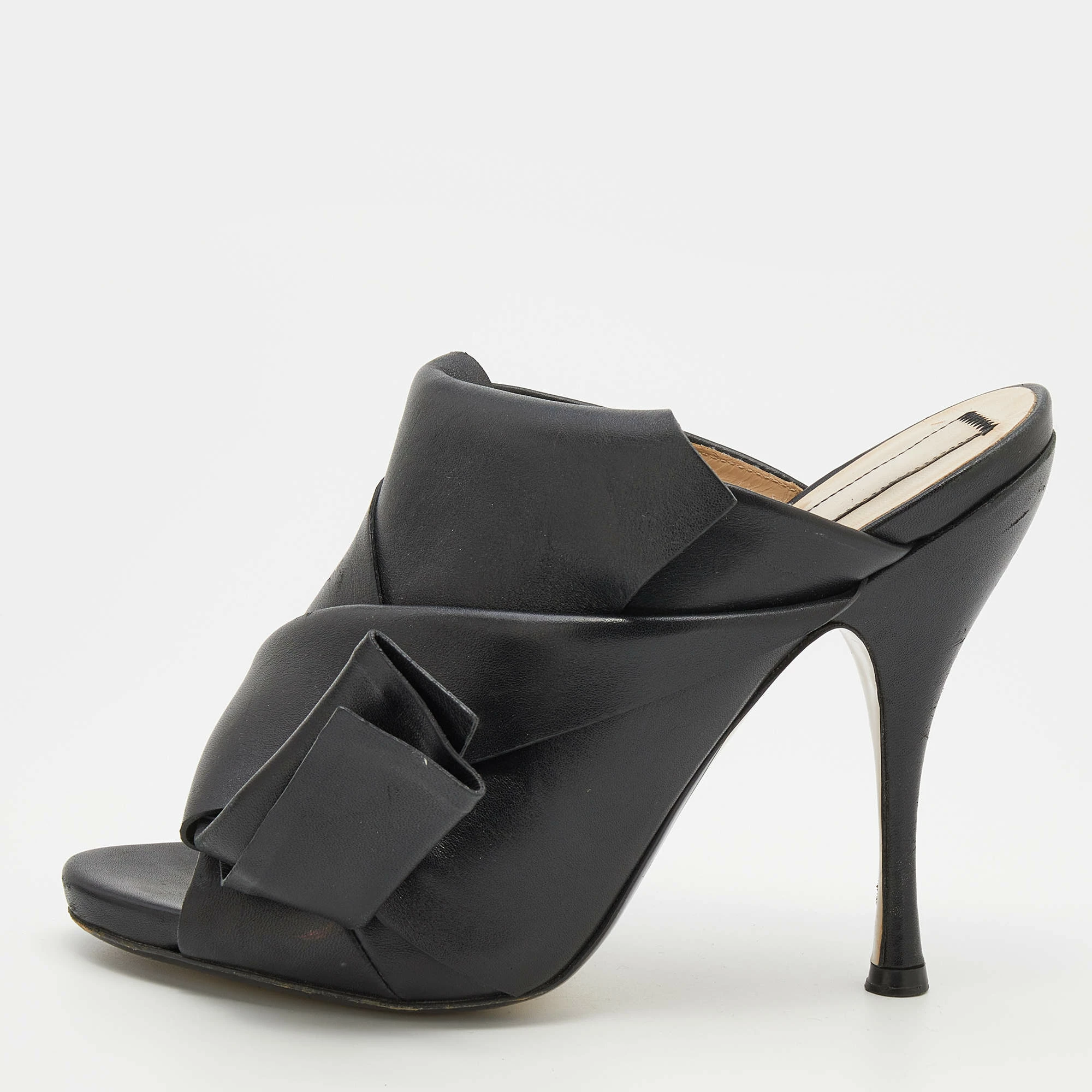 N21 N°21 Black Leather Ronny Pleated Open Toe Mules Size 39 Women Sandals N21 N°21 Black Leather Ronny Pleated Open Toe Mules Size 39 Women Sandals -N21shop luxury women n21 used shoes p707557 002