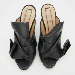 N21 N°21 Black Leather Ronny Pleated Open Toe Mules Size 39 Women Sandals 4 N21 N°21 Black Leather Ronny Pleated Open Toe Mules Size 39 Women Sandals -N21shop luxury women n21 used shoes p707557 004