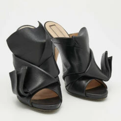 N21 N°21 Black Leather Ronny Pleated Open Toe Mules Size 39 Women Sandals 5 N21 N°21 Black Leather Ronny Pleated Open Toe Mules Size 39 Women Sandals -N21shop luxury women n21 used shoes p707557 005