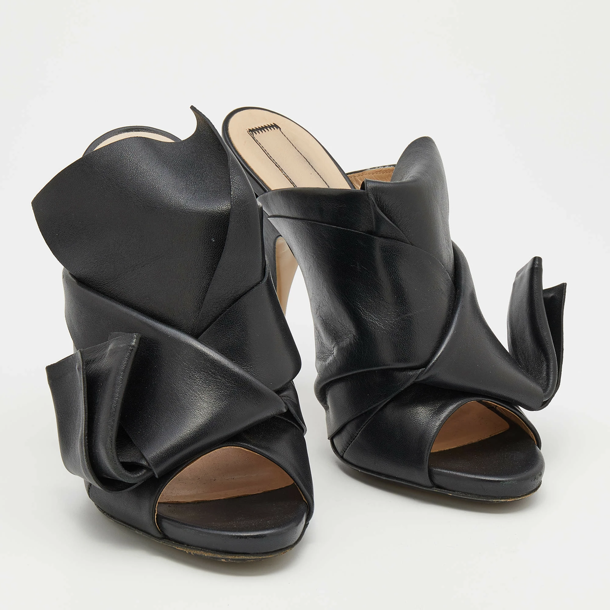 N21 N°21 Black Leather Ronny Pleated Open Toe Mules Size 39 Women Sandals N21 N°21 Black Leather Ronny Pleated Open Toe Mules Size 39 Women Sandals -N21shop luxury women n21 used shoes p707557 005